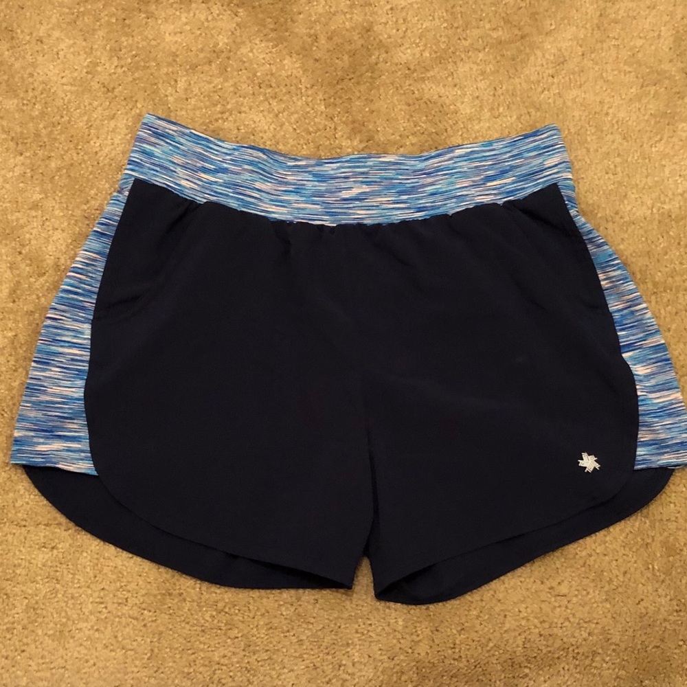 Women’s Tek Gear Shorts Size M